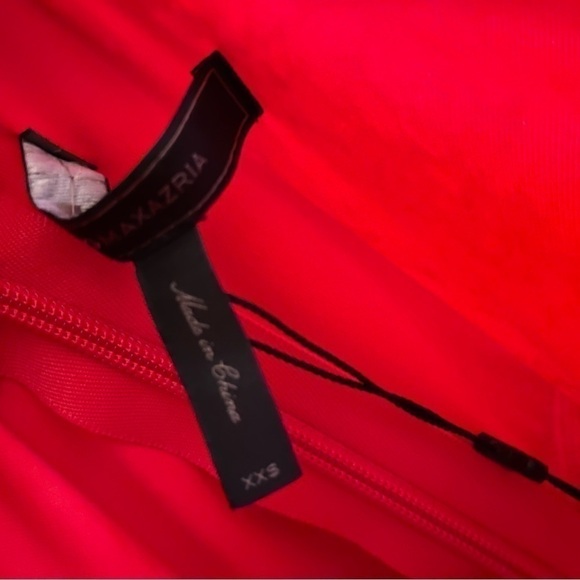 BCBG maxazria “Willa” red lace dress, fully lined. “Bright Poppy”. NWT.  XXS. - Picture 5 of 6